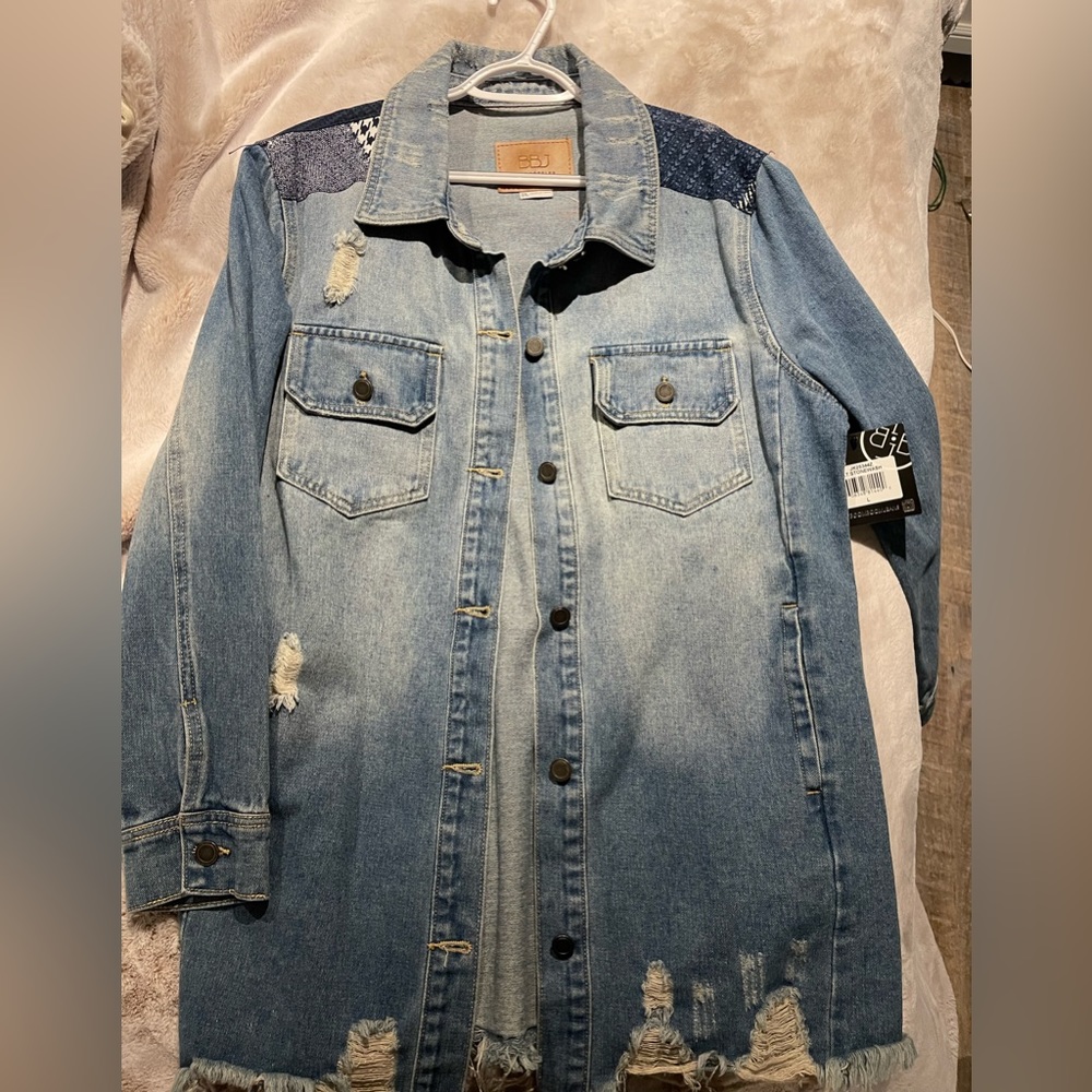 Buckle jean jacket